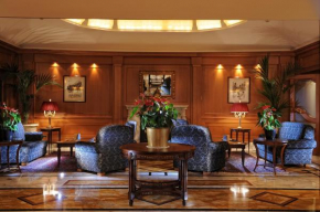 Отель Hotel Manzoni  Милан